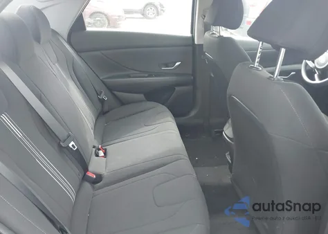 2024 Hyundai Elantra Sel z USA, uszkodzony, nr VIN KMHLM4DG2RU733295